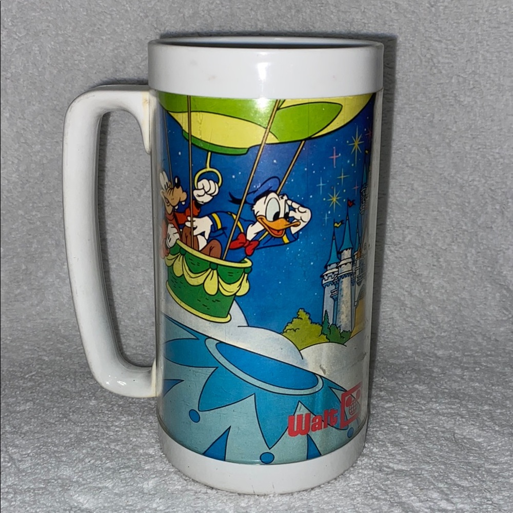 Vintage 1970s Walt Disney Disneyland Souvenir Thermo Serv Plastic Drink Cup Mug